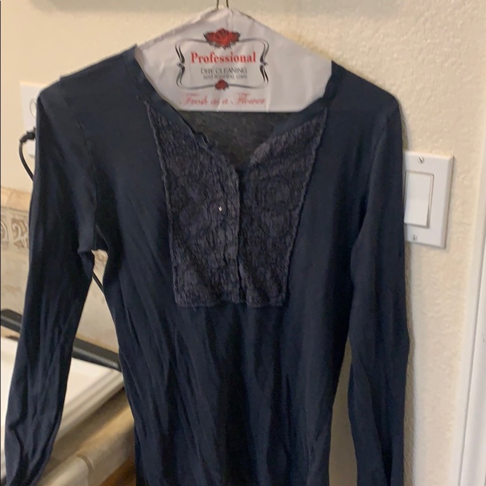 Lightweight long sleeve